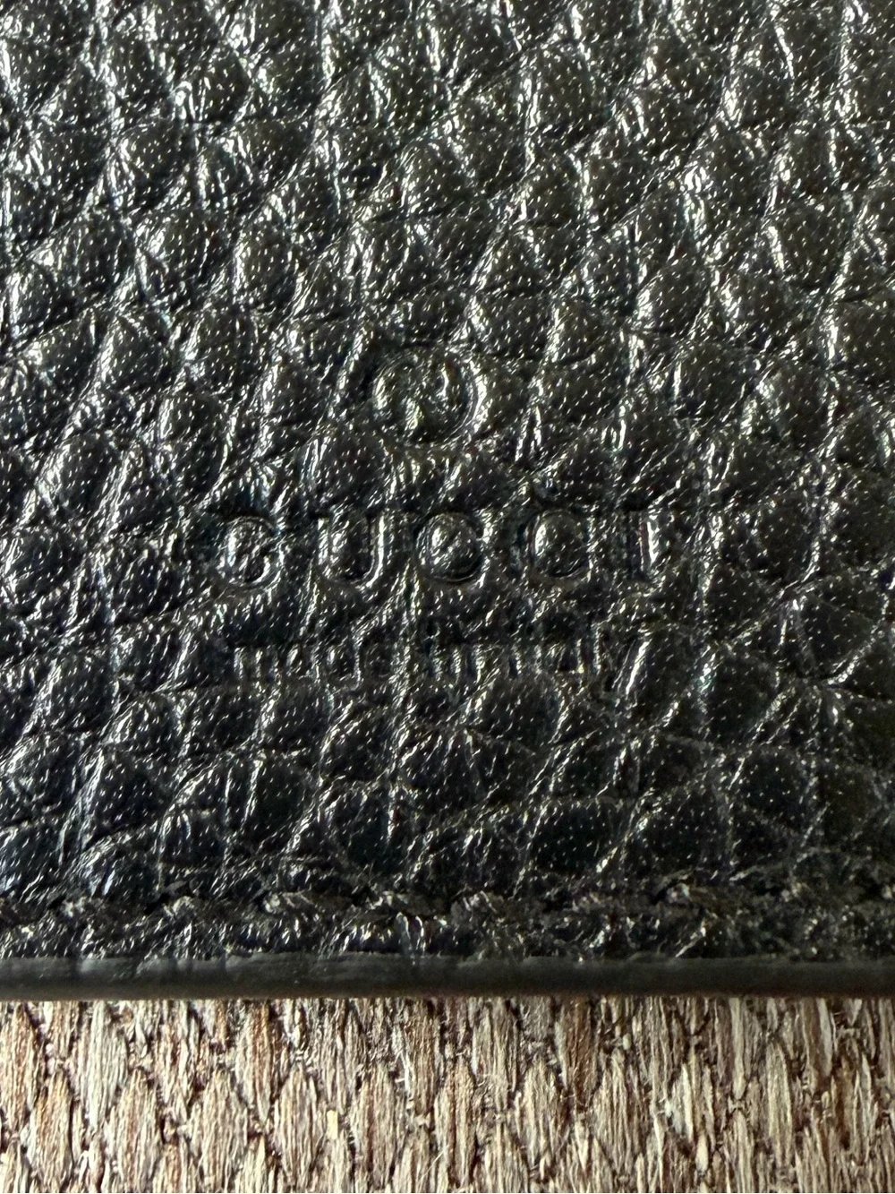 GUCCI keychain wallet